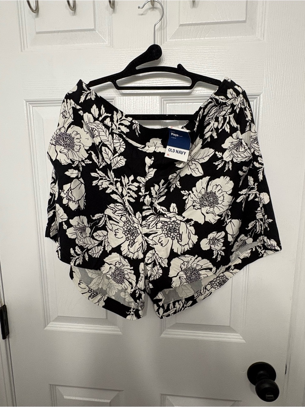 Old Navy Black and White Floral Lounge Shorts